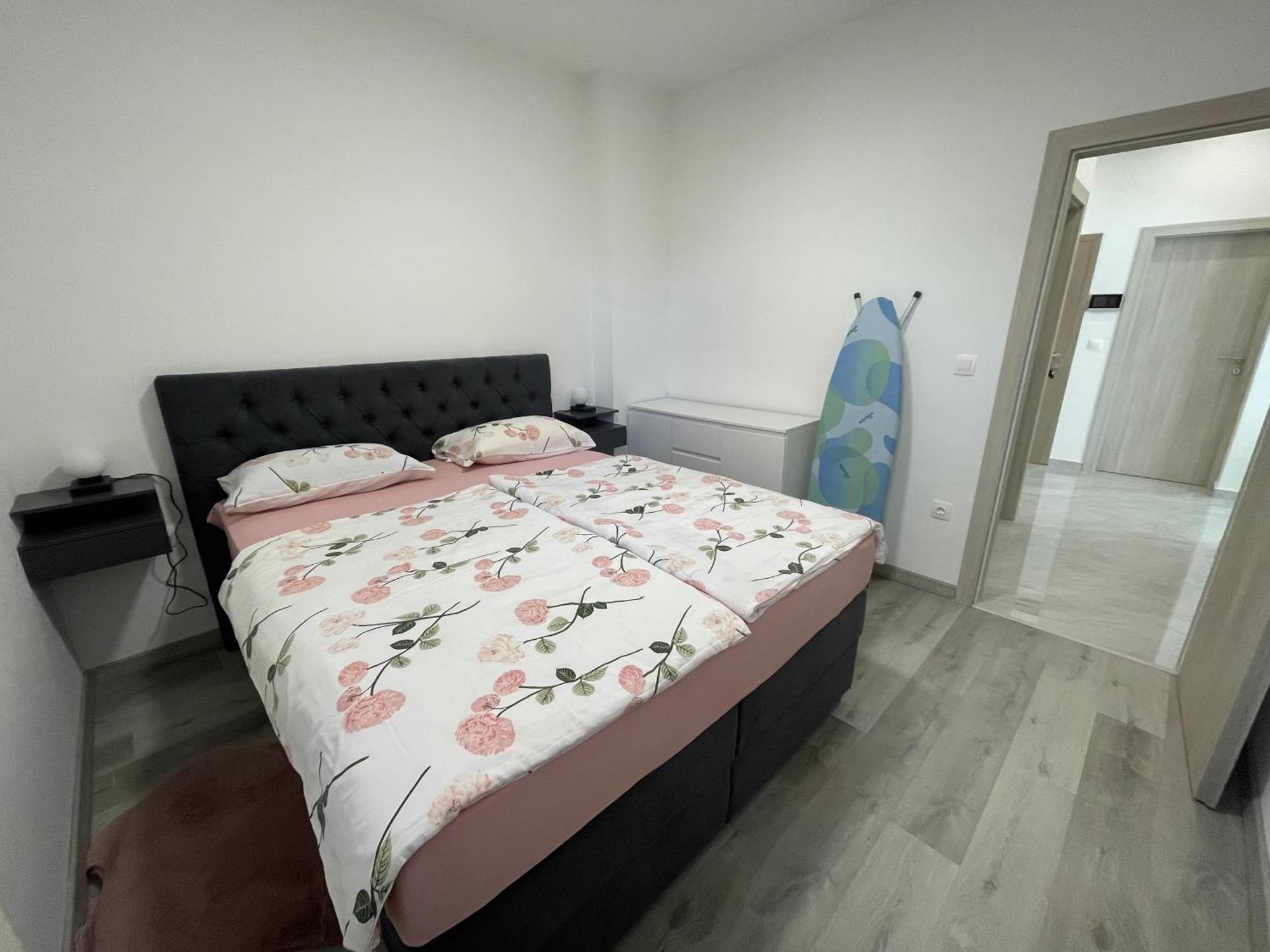 Apartments Adria Kastela Exterior photo